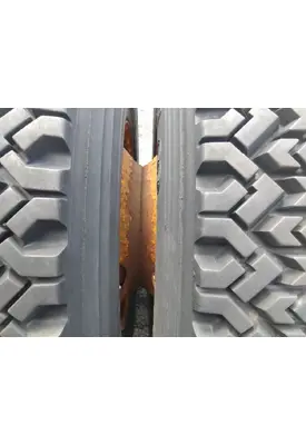 HUB PILOTED - STEEL 22.5 X 8.25 WHEEL
