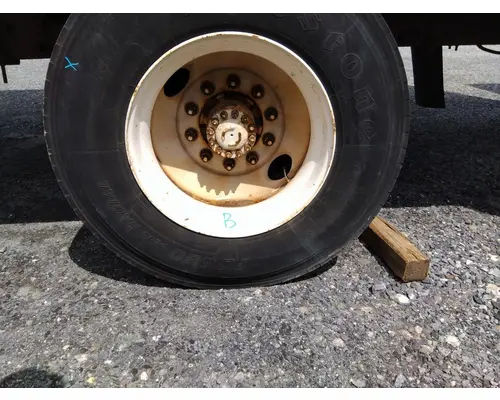 HUB PILOTED - STEEL 22.5 X 8.25 WHEEL