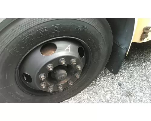 HUB PILOTED - STEEL 22.5 X 8.25 WHEEL