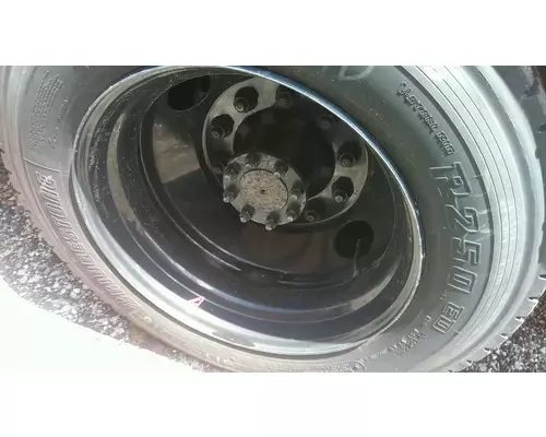 HUB PILOTED - STEEL 22.5 X 8.25 WHEEL
