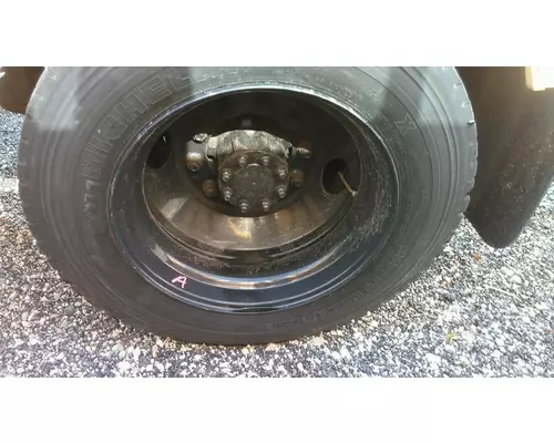 HUB PILOTED - STEEL 22.5 X 8.25 WHEEL