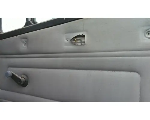 HUB PILOTED - STEEL 22.5 X 8.25 WHEEL