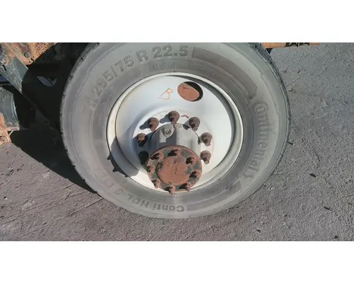 HUB PILOTED - STEEL 22.5 X 8.25 WHEEL