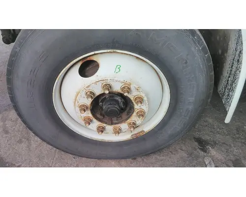 HUB PILOTED - STEEL 22.5 X 8.25 WHEEL