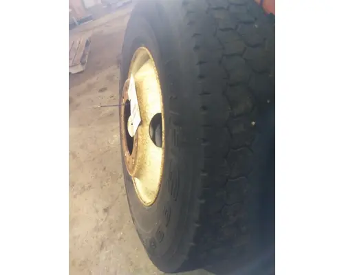 HUB PILOTED - STEEL 22.5 X 8.25 WHEEL