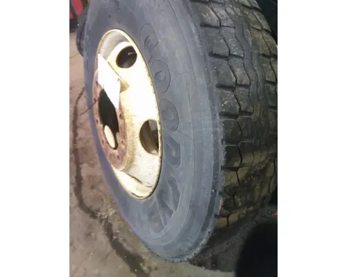 HUB PILOTED - STEEL 22.5 X 8.25 WHEEL