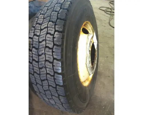 HUB PILOTED - STEEL 22.5 X 8.25 WHEEL