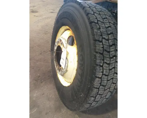 HUB PILOTED - STEEL 22.5 X 8.25 WHEEL