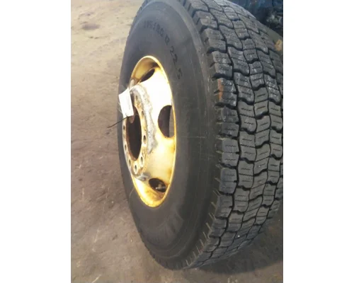 HUB PILOTED - STEEL 22.5 X 8.25 WHEEL