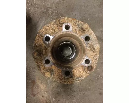 HUB PILOTED - STEEL 8 LUG HUB