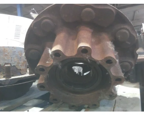 HUB PILOTED - STEEL 8 LUG HUB