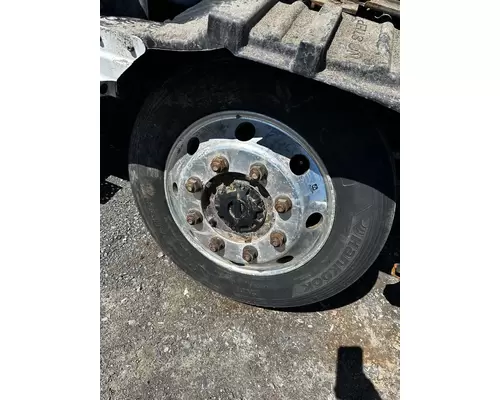 HUB PILOT 19.5 X 7.5 Wheel