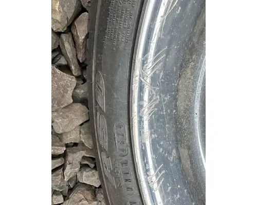 HUB PILOT 19.5 X 7.5 Wheel