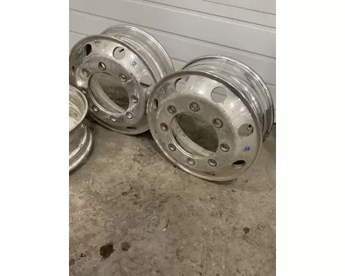 HUB PILOT 19.5 X 7.5 Wheel