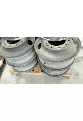 HUB PILOT 22.5 X 8.25 Wheel