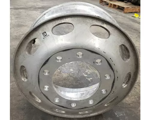 HUB PILOT 22.5 X 8.25 Wheel