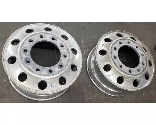 HUB PILOT 22.5 X 8.25 Wheel