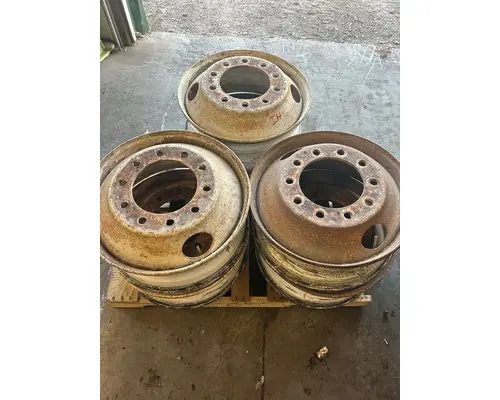 HUB PILOT 22.5 X 8.25 Wheel