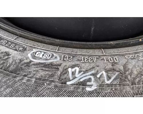 HUB PILOT CE Tire and Rim