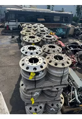 HUB PILOT  Tire and Rim