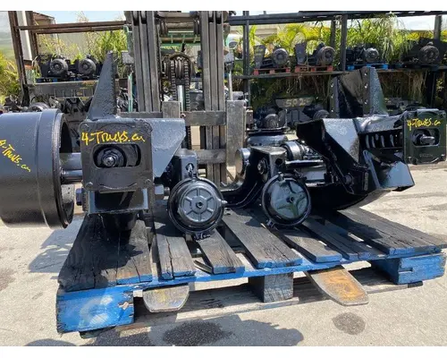 Hendrickson AIR DOWN SPRING UP Tag Axle