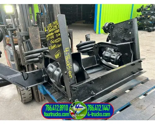 Hendrickson COMPOSILITE EXS 13 STEERABLE L Tag Axle