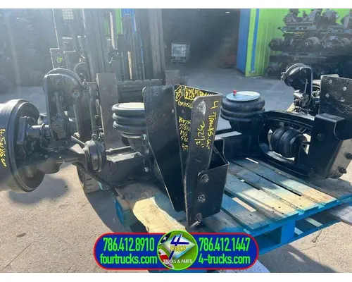 Hendrickson COMPOSILITE EXS13 Tag Axle
