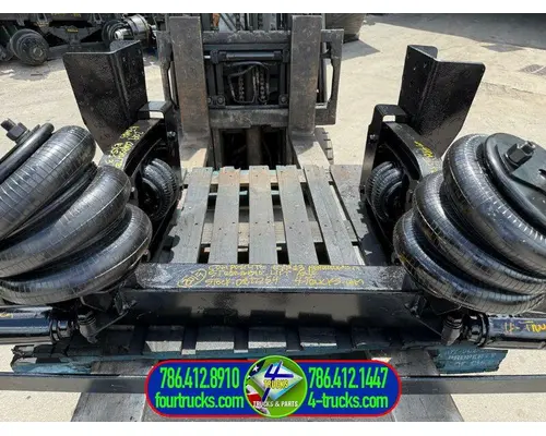Hendrickson COMPOSILITE EXS13 Tag Axle