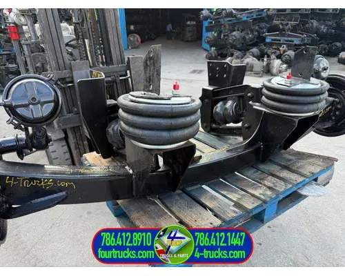 Hendrickson EXS13 Axle Assembly, Front (Steer)