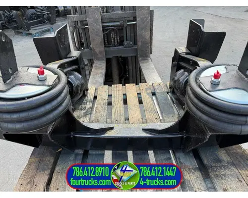 Hendrickson EXS13 Axle Assembly, Front (Steer)