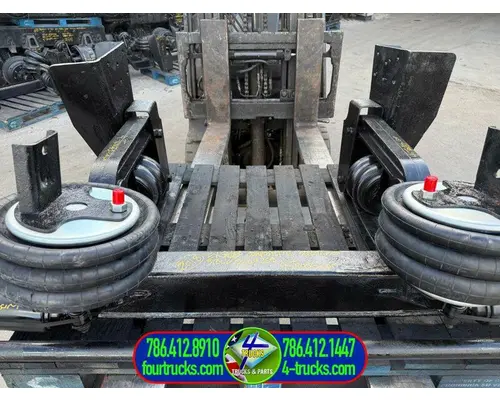 Hendrickson EXS13 Tag Axle