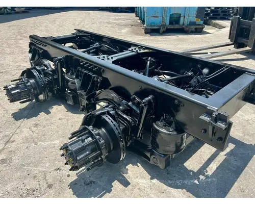 Hendrickson PRIMAAX Cutoff Assembly (Complete With Axles)