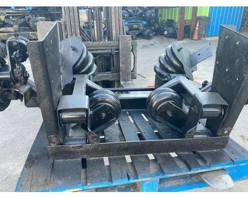 Hendrickson STEERABLE LIFT AXLE Tag Axle