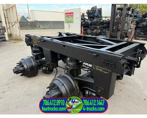 Hendrickson VANTRAAX Cutoff Assembly (Complete With Axles)