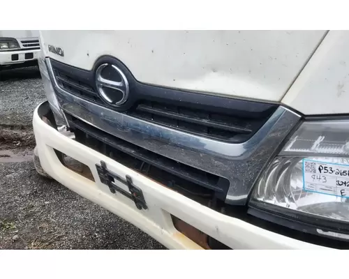 Grille Hino 155 Complete Recycling Group LLC