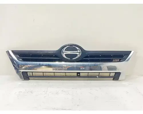 Hino 155 Grille