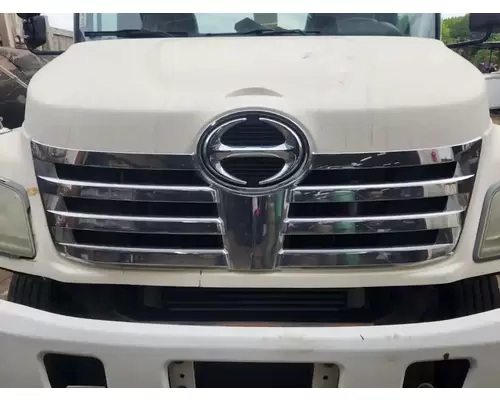 Grille Hino 185 Complete Recycling Group LLC