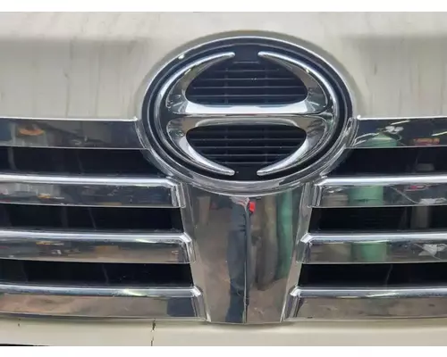 Hino 185 Grille