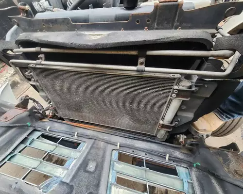 Hino 185 Radiator