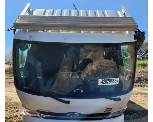 Hino 195 Cab