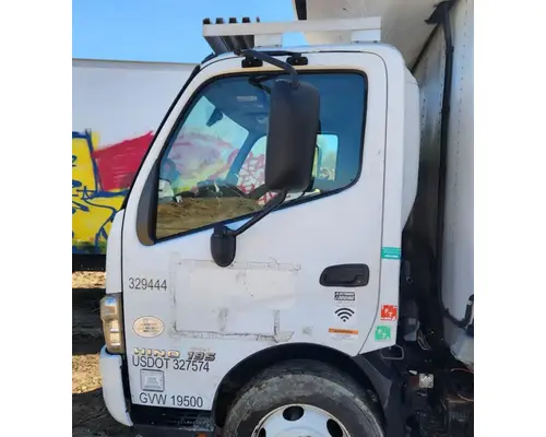 Hino 195 Cab