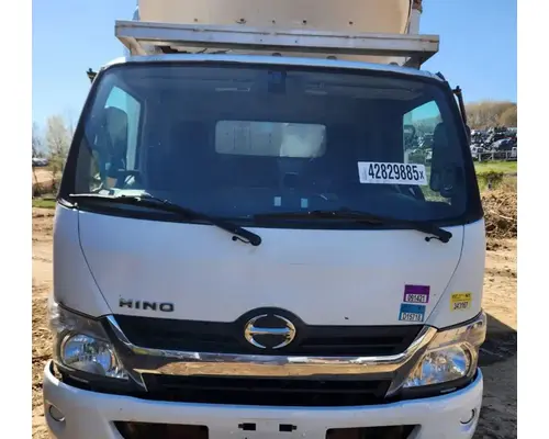 Hino 195 Cab
