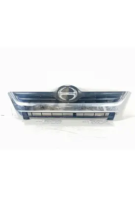 Hino 195 Grille