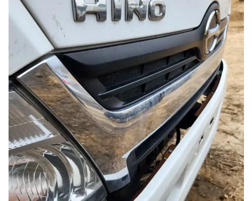 Hino 195 Grille