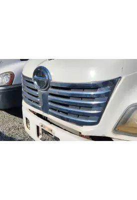 Hino 238 Grille