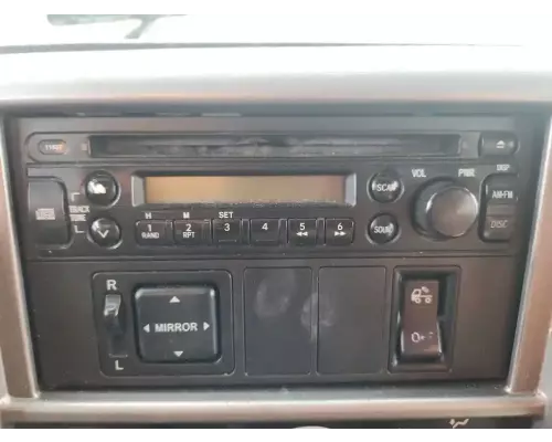 Hino 268 Radio