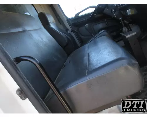 Seat, Front HINO 268 DTI Trucks