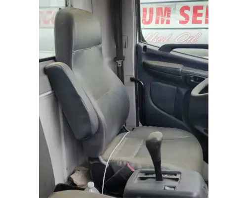 Hino 268 Seat, Front