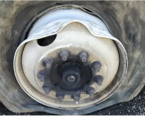 Spindle / Knuckle, Front Hino 268 Complete Recycling Group LLC