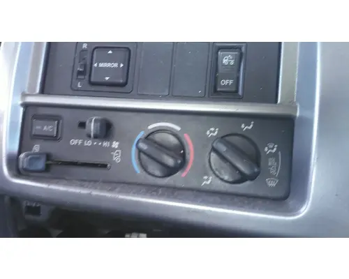 Temperature Control HINO 268 LKQ Heavy Truck - Goodys